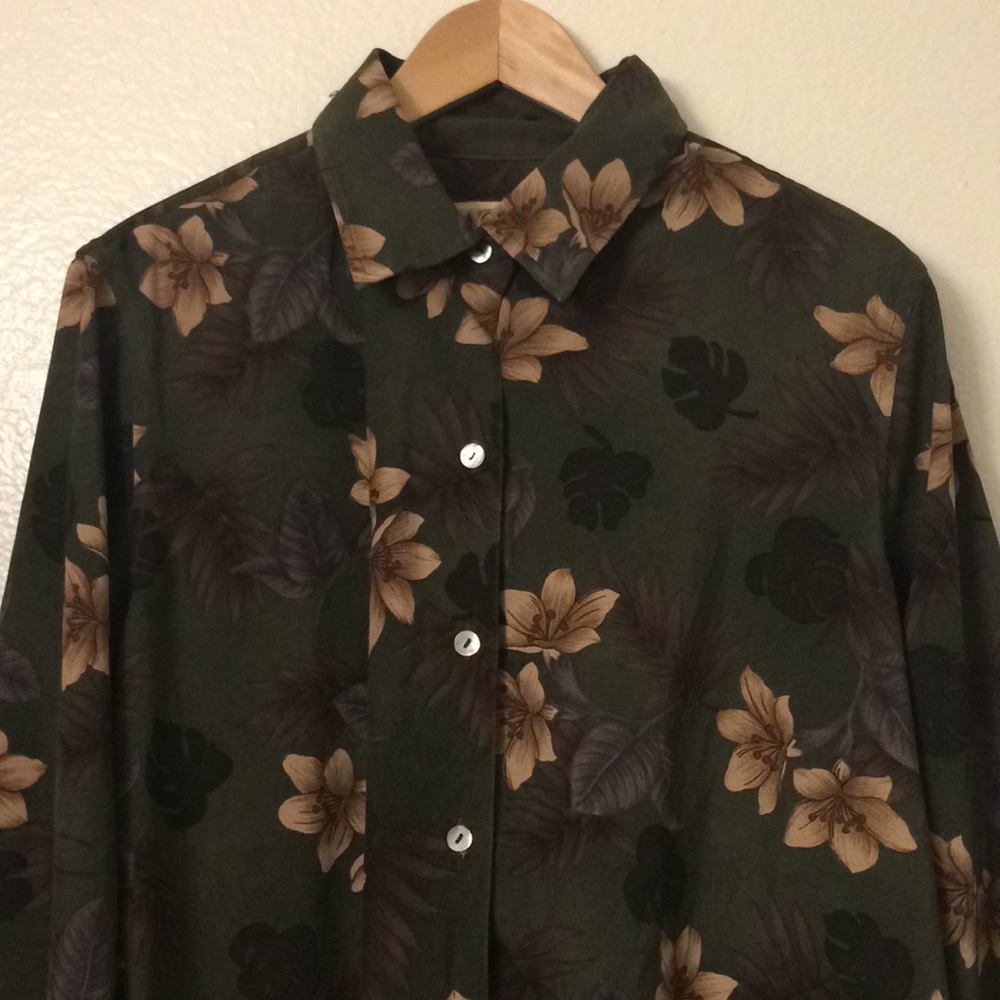 La cabana woman- all night long floral top blouse - Picture 3 of 6